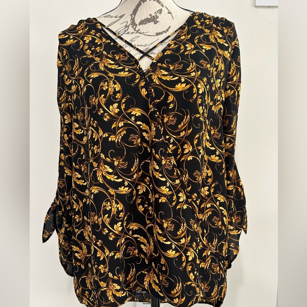BOLD elements Black and Gold Floral Blouse